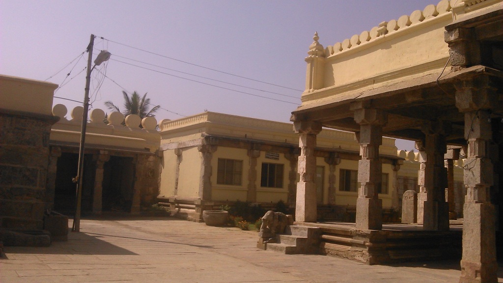 srirangpatna-temple-premises