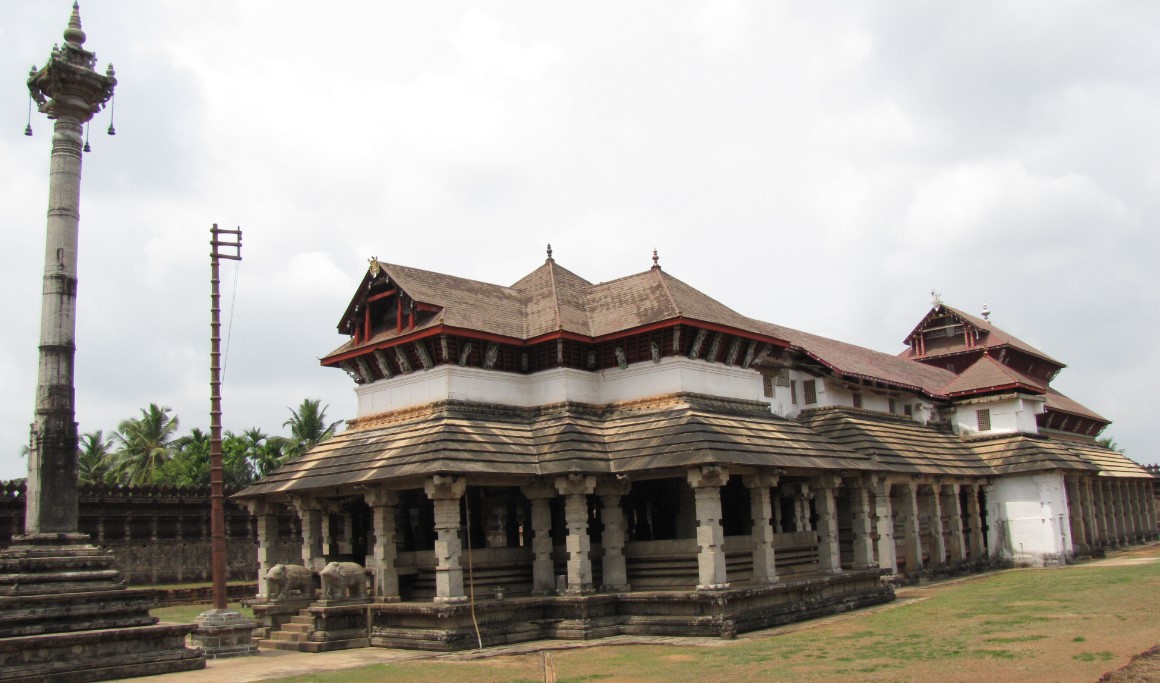 Jain temple at Moodbidri - Hassan tourist places